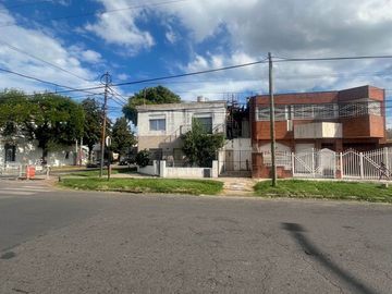 CASA PLANTA ALTA EN VENTA- BARRIO SALADILLO