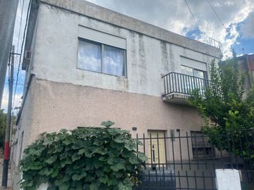 CASA PLANTA ALTA EN VENTA- BARRIO SALADILLO