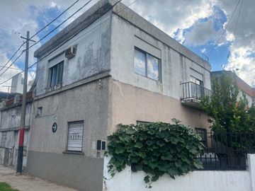 CASA PLANTA ALTA EN VENTA- BARRIO SALADILLO