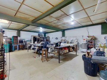VENTA SALÓN/DEPO EN HURLINGHAM IDEAL PANIFICADORA