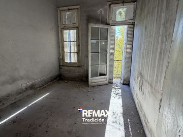 Local comercial en venta – Arturo Illia – 1750 m²