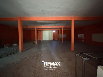 Local comercial en venta – Arturo Illia – 1750 m²