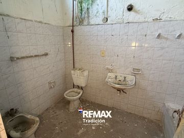 Local comercial en venta – Arturo Illia – 1750 m²