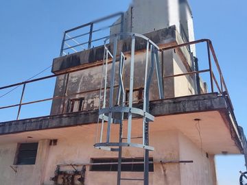 VENTA DEPOSITO EN 5 PLANTAS C/MONTACARGA