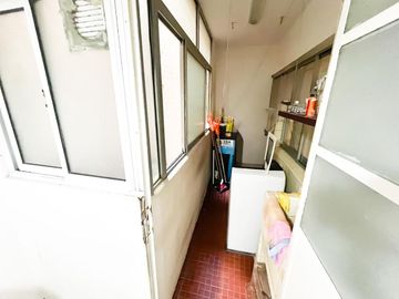 VENTA 4 AMB MAS DEPENDENCIA Y BALCÓN APTO CRÉDITO!