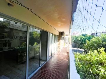 VENTA 4 AMB MAS DEPENDENCIA Y BALCÓN APTO CRÉDITO!