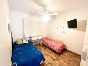 VENTA 4 AMB MAS DEPENDENCIA Y BALCÓN APTO CRÉDITO!