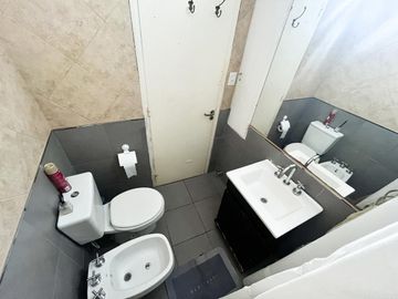 VENTA 4 AMB MAS DEPENDENCIA Y BALCÓN APTO CRÉDITO!