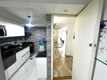 VENTA 4 AMB MAS DEPENDENCIA Y BALCÓN APTO CRÉDITO!