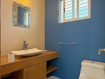 Casa en venta con amplios espacios y excelente distribución