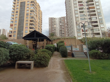 Se arrienda moderno departamento San Miguel