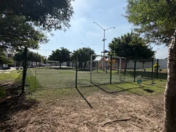 ??Casa  en Venta en Fraccionamiento Cumbres Provenza, unica en Esquina en una ubicación privilegiada