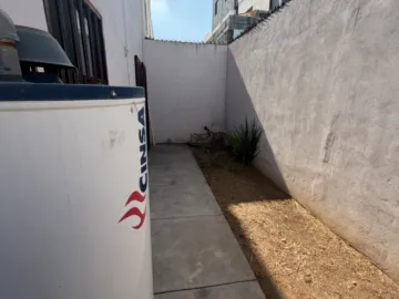 ??Casa  en Venta en Fraccionamiento Cumbres Provenza, unica en Esquina en una ubicación privilegiada