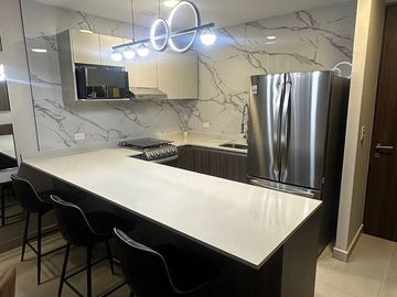 DEPARTAMENTO EN RENTA EN TRES PUERTAS, DINASTÍA