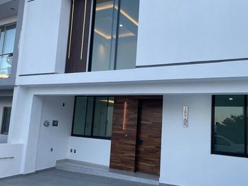 Casa en la cima , 5 recámaras