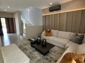 Casa en Venta en Carretera Nacional, Santiago, N.L.