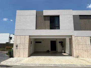 Casa en Venta en Carretera Nacional, Santiago, N.L.