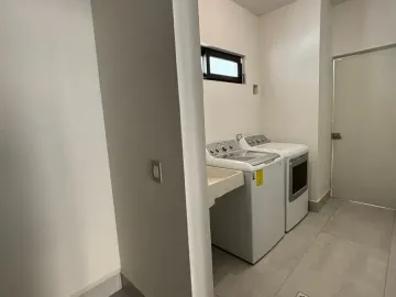 Casa en Venta en Carretera Nacional, Santiago, N.L.