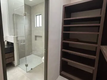 Casa en Venta en Carretera Nacional, Santiago, N.L.