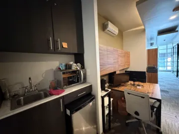 RENTA O VENTA DE OFICINA EN TORRE NATYVO LOMAS DE ANGELÓPOLIS, PUEBLA