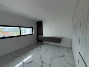 Hermosa casa en venta en Lomas Cascatta
