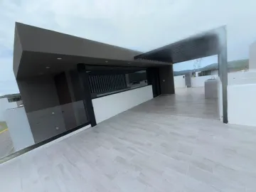 Hermosa casa en venta en Lomas Cascatta