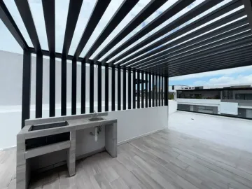Hermosa casa en venta en Lomas Cascatta