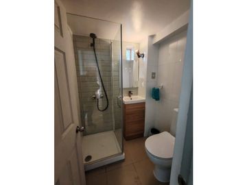 SE VENDE AMPLIO Y CENTRICO DEPTO UBICADO EN VIÑA DEL MAR vl