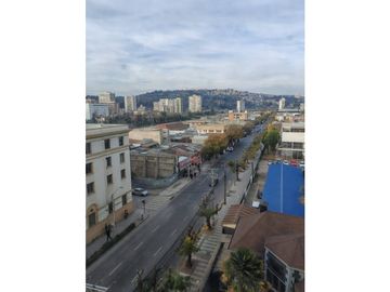 SE VENDE AMPLIO Y CENTRICO DEPTO UBICADO EN VIÑA DEL MAR vl