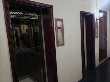 SE VENDE AMPLIO Y CENTRICO DEPTO UBICADO EN VIÑA DEL MAR vl