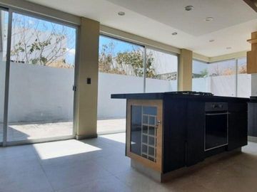 Casa en conCasa Equipada en Renta en Zibatá, Querétaro con Roof Gardendominio