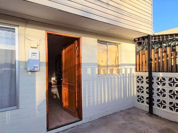 Venta de amplia casa recién remodelada, 4 dormitorios, en Limache. 68 M$