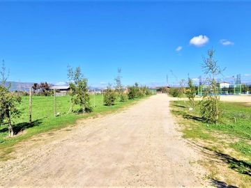 Venta de parcela plana de  5.752 m2., en Quillota. 2.495 UF.