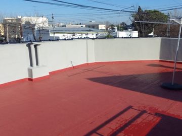 Alquiler casa 3 amb. con cochera  Lanús Este