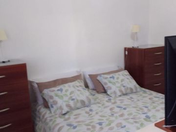 Alquiler casa 3 amb. con cochera  Lanús Este