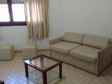 Alquiler casa 3 amb. con cochera  Lanús Este