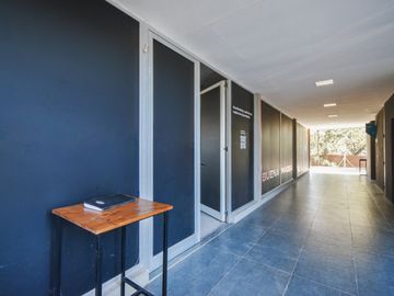 Alquiler local a estrenar c/ 3 vidrieras + 3 cocheras - VEN Street Center, Dique Luján, Tigre