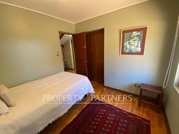 Espectacular Casa en Condominio Exclusivo en Jardín del Mar: Amplitud, Seguridad y Confort