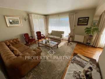 Espectacular Casa en Condominio Exclusivo en Jardín del Mar: Amplitud, Seguridad y Confort