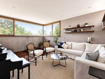 Gran casa Mediterránea en condominio Mirador de San Damián