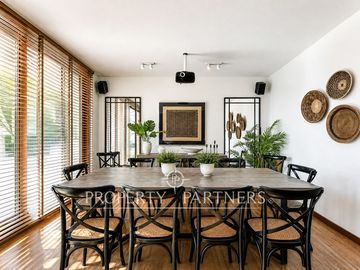 Gran casa Mediterránea en condominio Mirador de San Damián