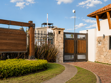 CASA NUEVA EN VENTA, CONDADO DEL VALLE, METEPEC