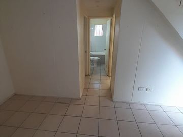 Se vende acogedora y luminosa casa individual de 3D y 1B