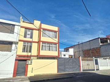 Venta casa rentera, precio oportunidad!... La Kennedy