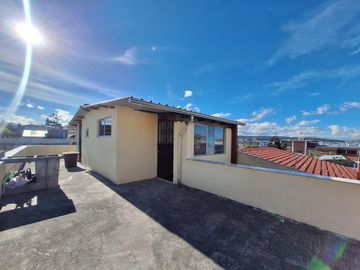 Venta casa rentera, precio oportunidad!... La Kennedy