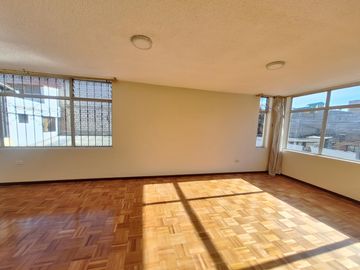 Venta casa rentera, precio oportunidad!... La Kennedy