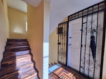 Venta casa rentera, precio oportunidad!... La Kennedy