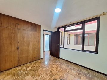 Venta casa rentera, precio oportunidad!... La Kennedy