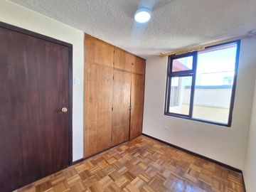 Venta casa rentera, precio oportunidad!... La Kennedy