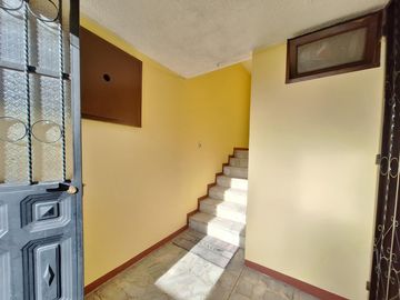 Venta casa rentera, precio oportunidad!... La Kennedy